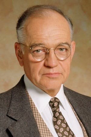 Richard Dysart